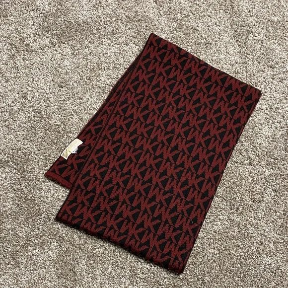 MICHAEL Michael Kors Red and Black Scarf women’s - Picture 1 of 6